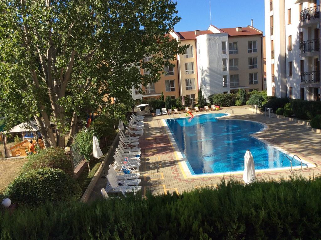 Alex Deluxe Apartments Солнечный берег Экстерьер фото
